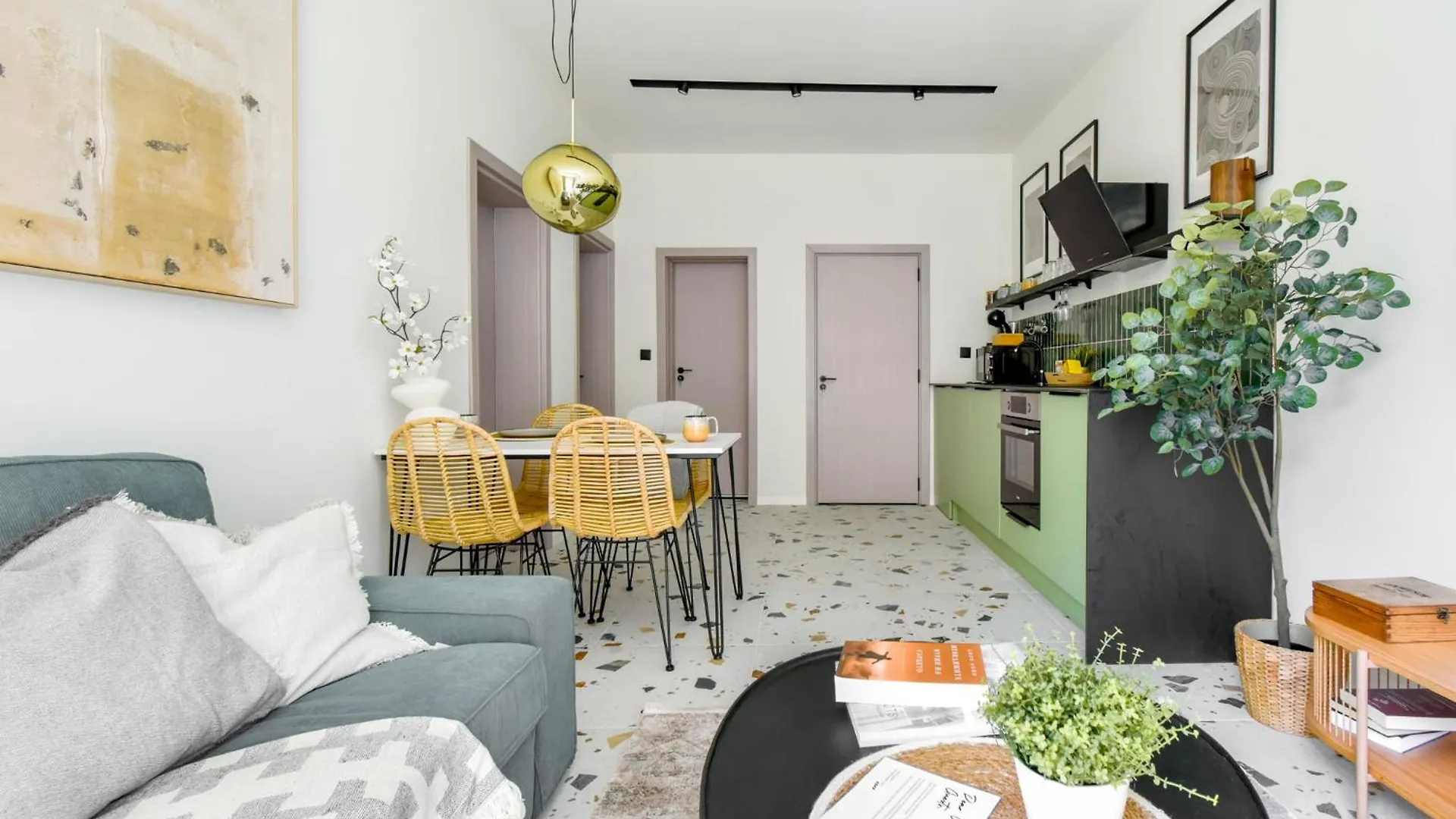 Casa de Férias Duplex - Main Street Area - Ac - Netflix - Desk Apartamento Sófia